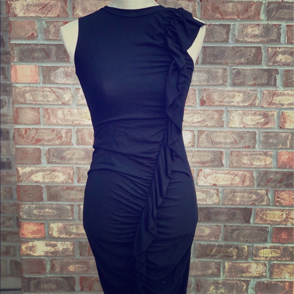 Soprano Dresses & Skirts - Soprano fitted little black dress